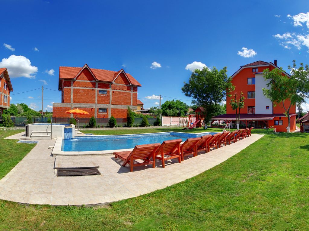 Cazare in oradea - PENSIUNEA CASA POROJAN - Baile 1 Mai