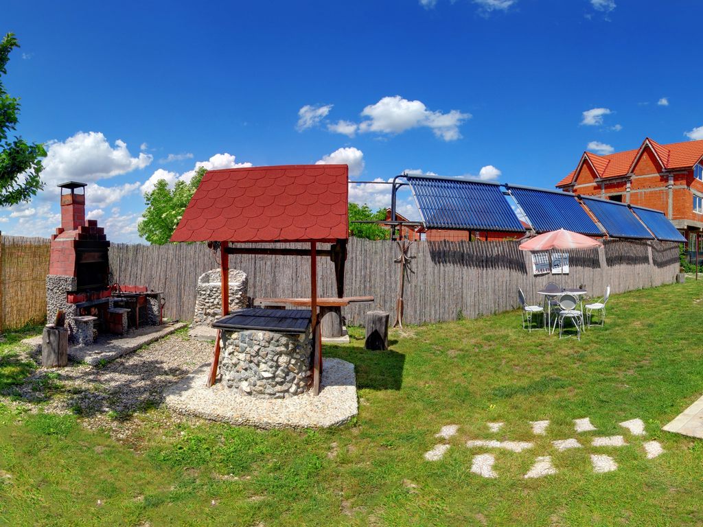 Cazare in oradea - PENSIUNEA CASA POROJAN - Baile 1 Mai