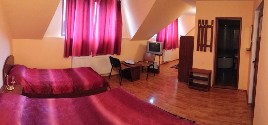 Cazare in oradea - PENSIUNEA CASA POROJAN - Baile 1 Mai