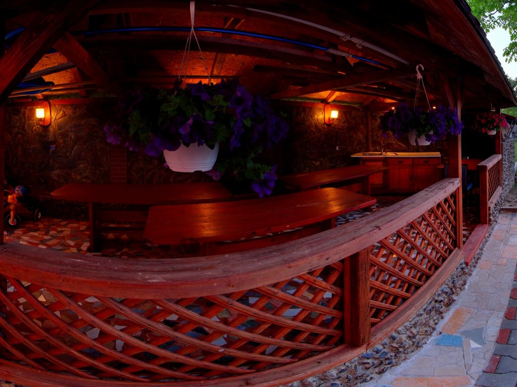 Cazare in oradea - PENSIUNEA CASA POROJAN - Baile 1 Mai