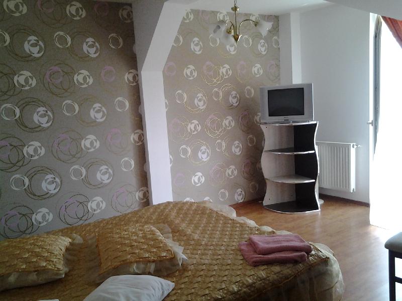 Cazare in oradea - PENSIUNEA ROZECLAS - Sinmartin