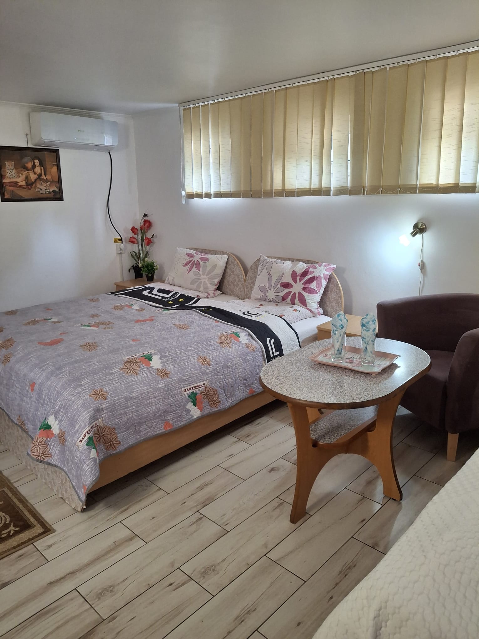 Cazare in oradea - PESIUNEA CASA MOV - Oradea Cazare in oradea - PESIUNEA CASA MOV - Oradea