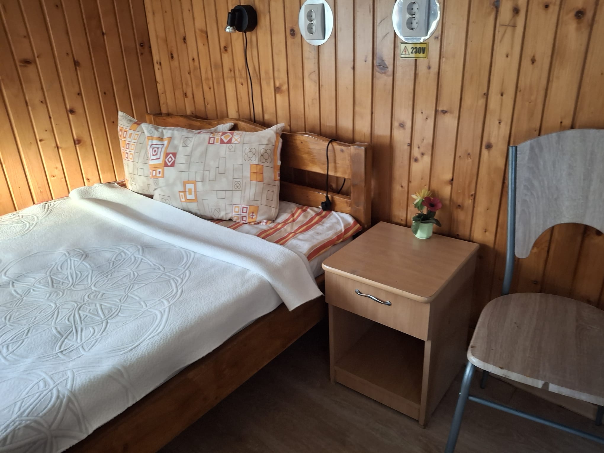 Cazare in oradea - PESIUNEA CASA MOV - Oradea Cazare in oradea - PESIUNEA CASA MOV - Oradea